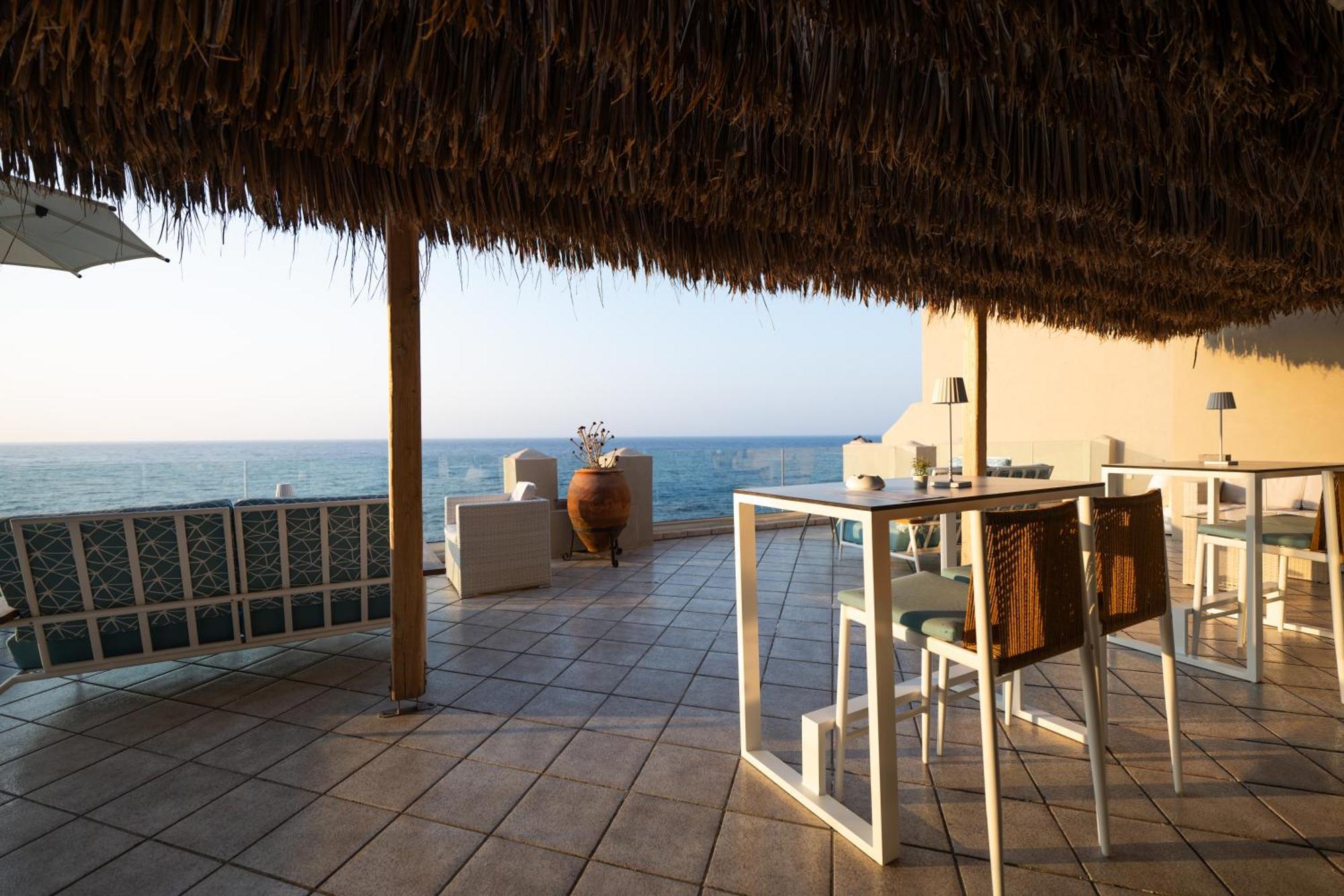 Cavos Bay Hotel & Studios อาร์เมนิสทิส ภายนอก รูปภาพ