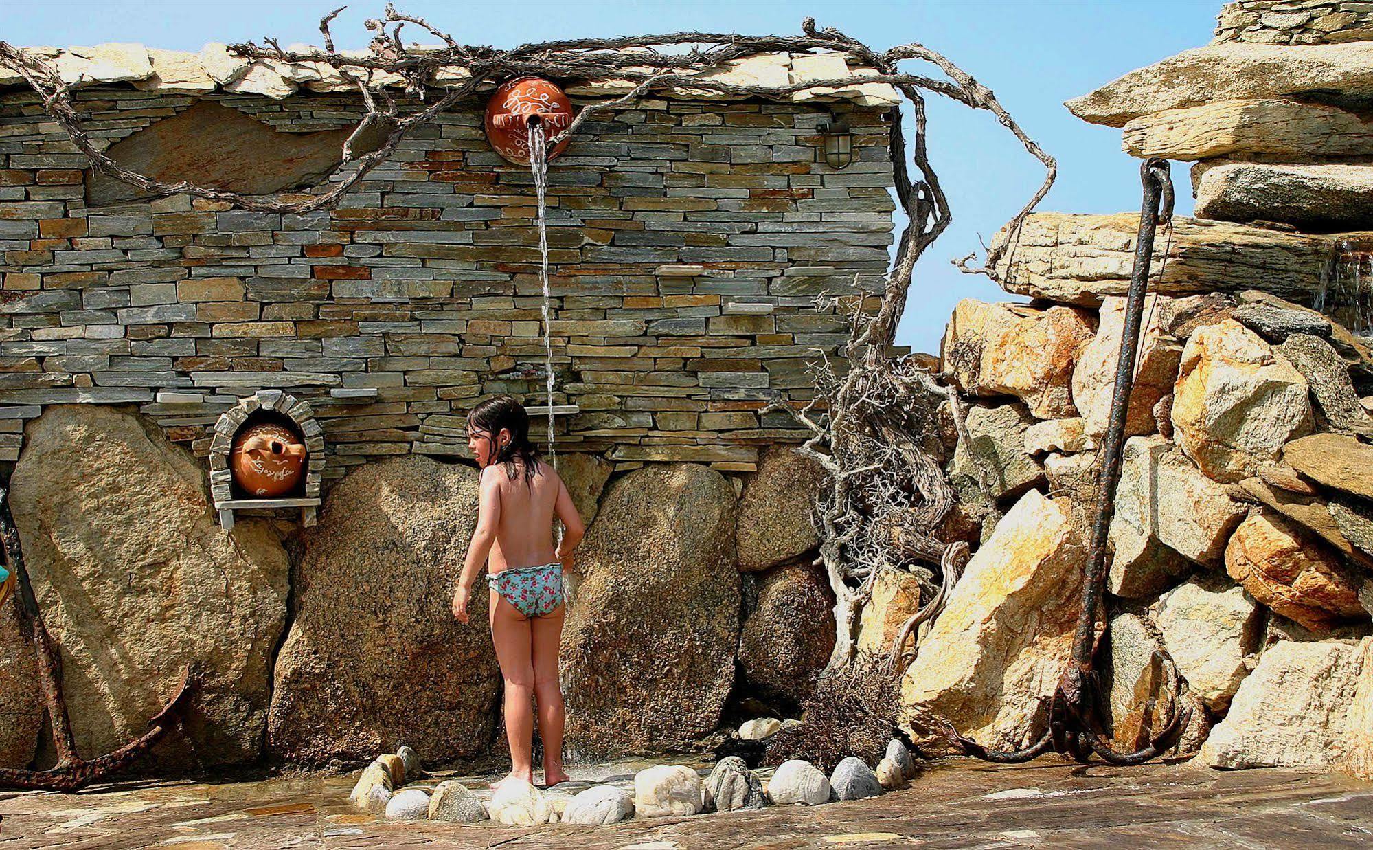 Cavos Bay Hotel & Studios อาร์เมนิสทิส ภายนอก รูปภาพ